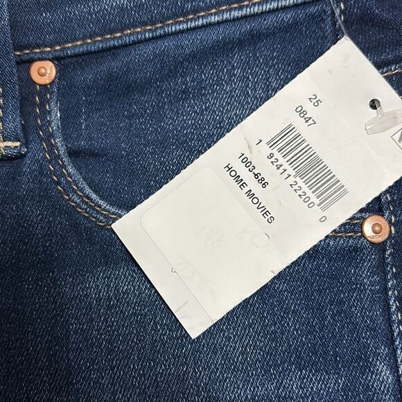 MOTHER The Runaway Flare Jeans in Home Movies Size 25 NEW $248 - Picture 12 of 12